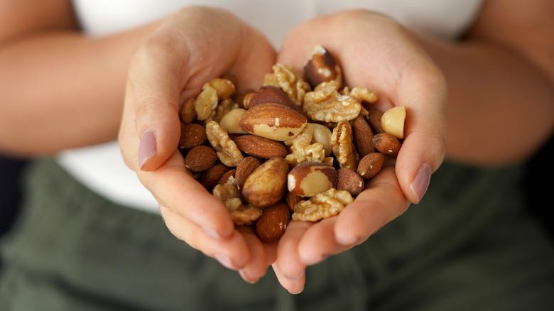 Consumer Reports' highest-rated healthy nut snack is packed with nutrients