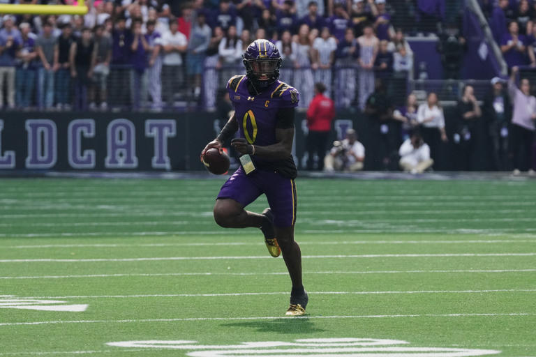 No. 20 Northwestern takes win streak into matchup vs. slumping Oregon