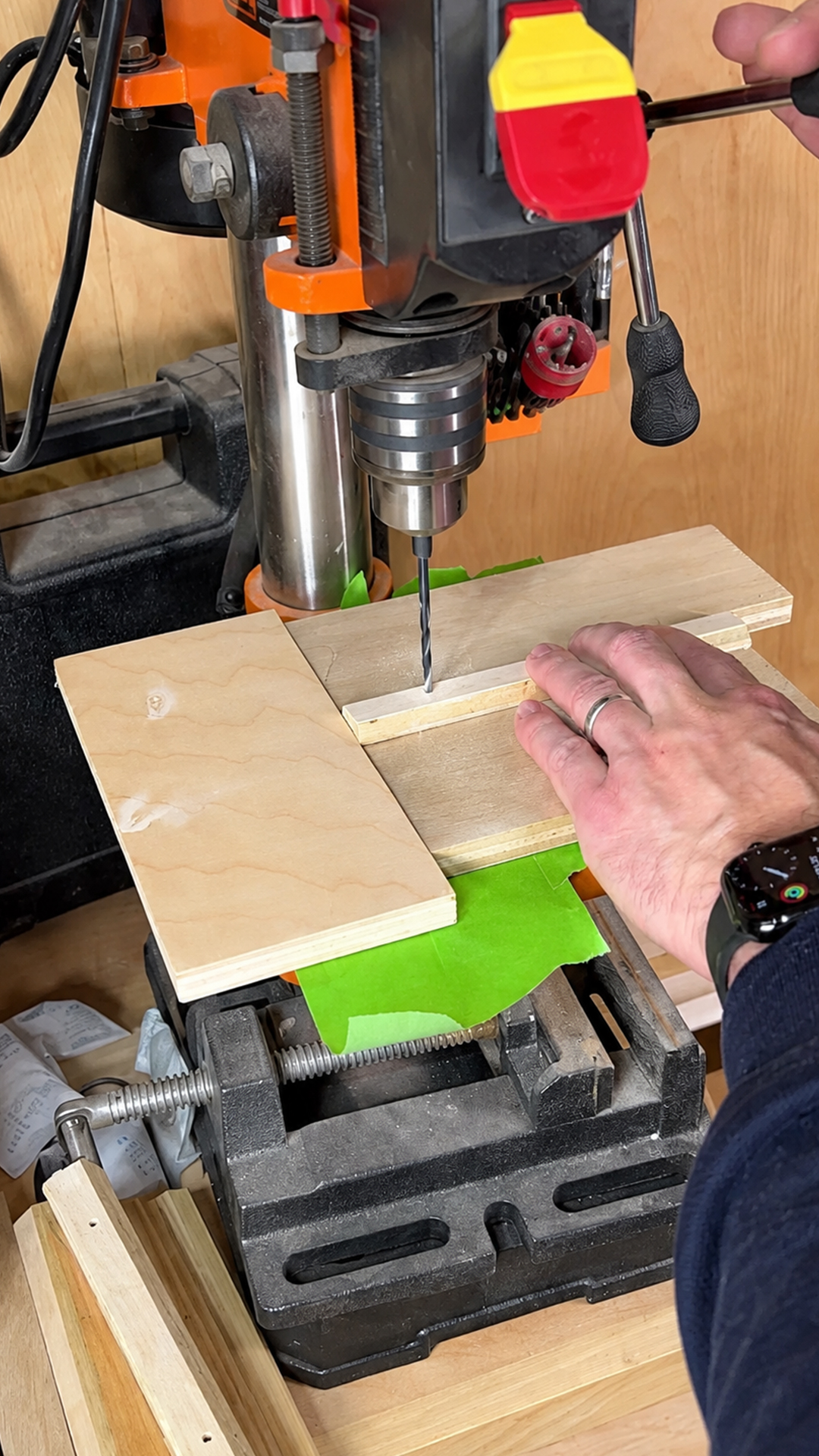 Easy jig for drilling pilot holes