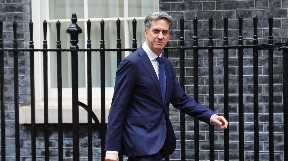 Family of couple held in Iran meet with Ed Miliband