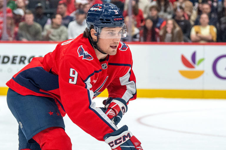 Ryan Leonard, the Capitals' unfussy prodigy, is enjoying a sophomore surge