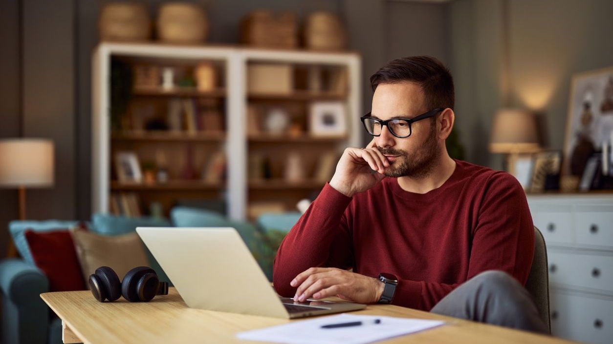 HMRC reminds taxpayers 'time is running out' ahead of 7 November deadline