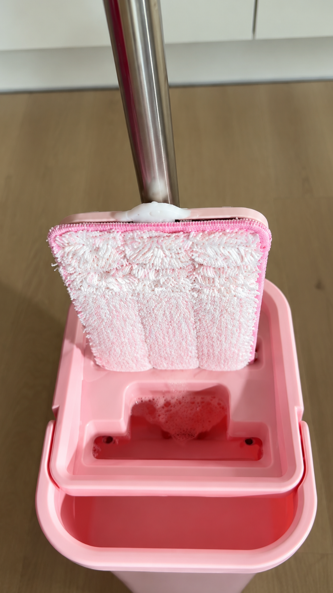 Everyday cleaning routine for a fresh and tidy home