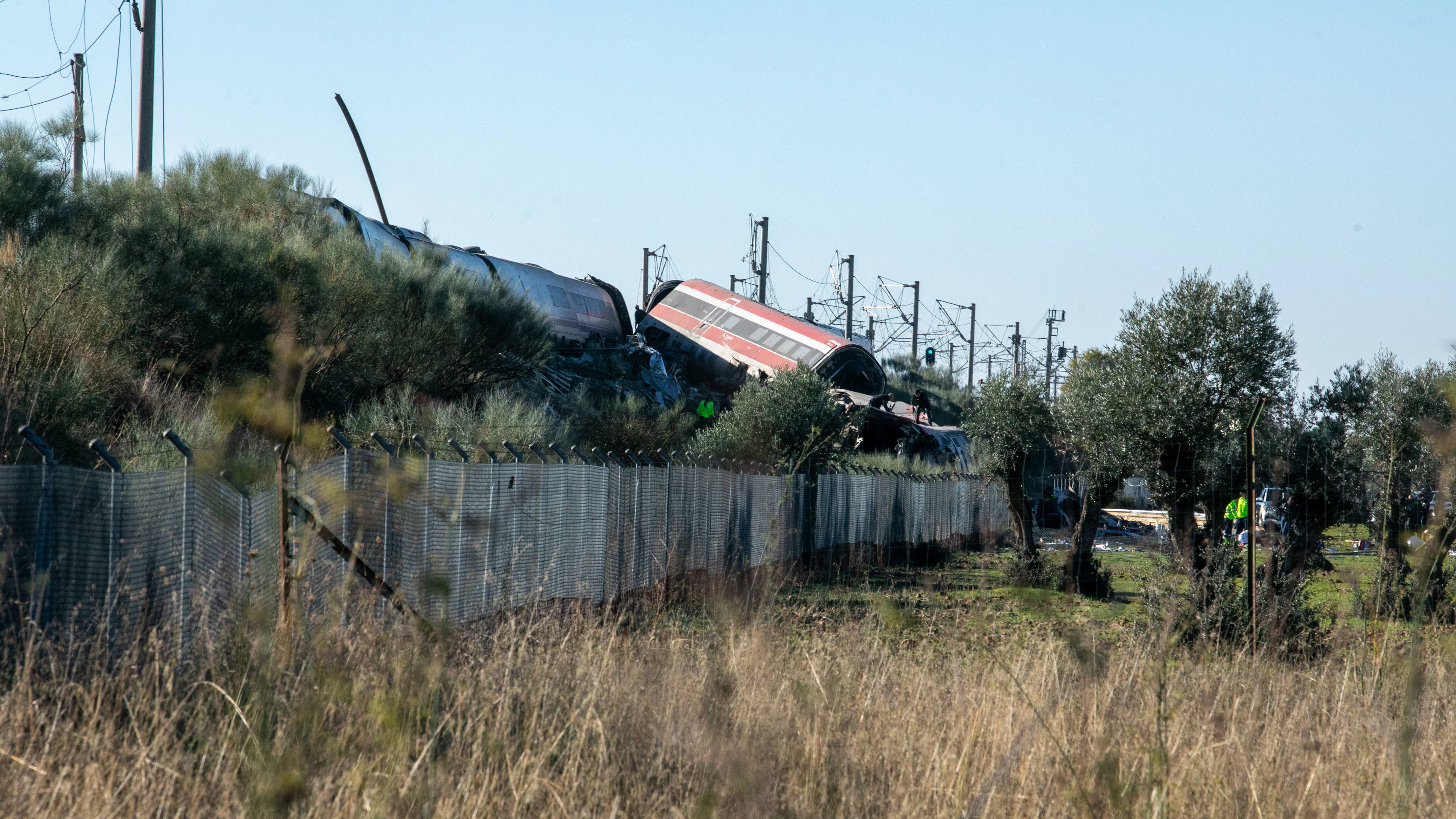 At least 30 dead as high-speed trains collide in central Spain