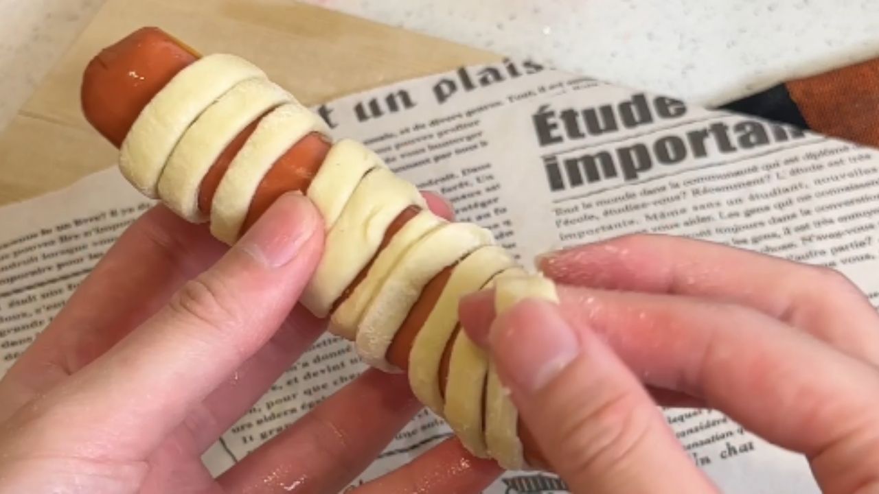 Easy recipe steps for Halloween party snacks Halloween treats