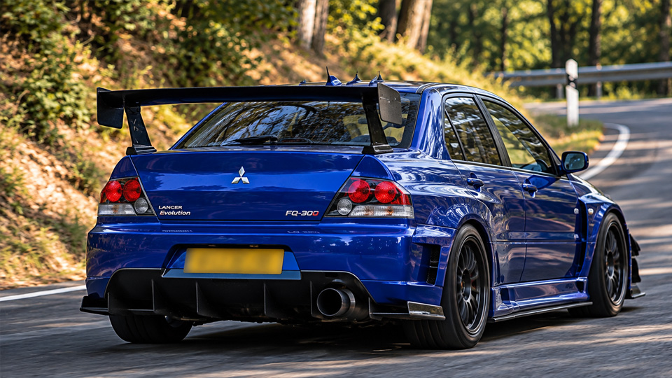 Mitsubishi Lancer EVO FQ300 shows its turbocharged character