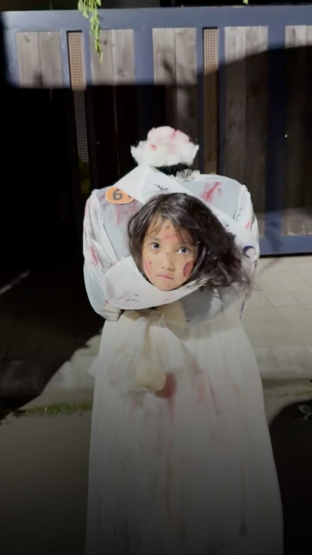 Parents create elaborate headless zombie costume for daughter