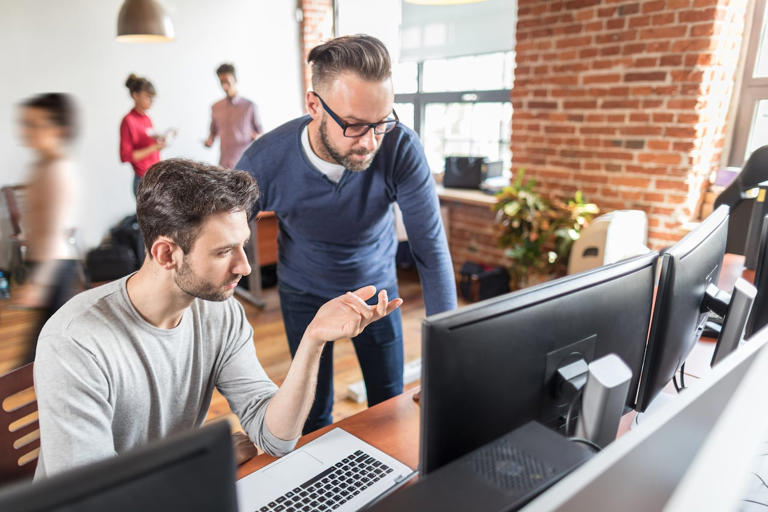 46% of Canadian CEOs eyeing AI-driven growth with smaller staff, poll shows