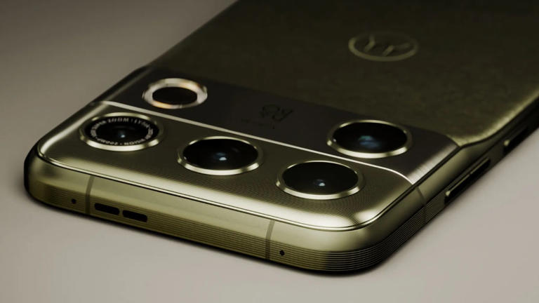 Motorola Signature 27 to launch next week: How much it may cost and ...