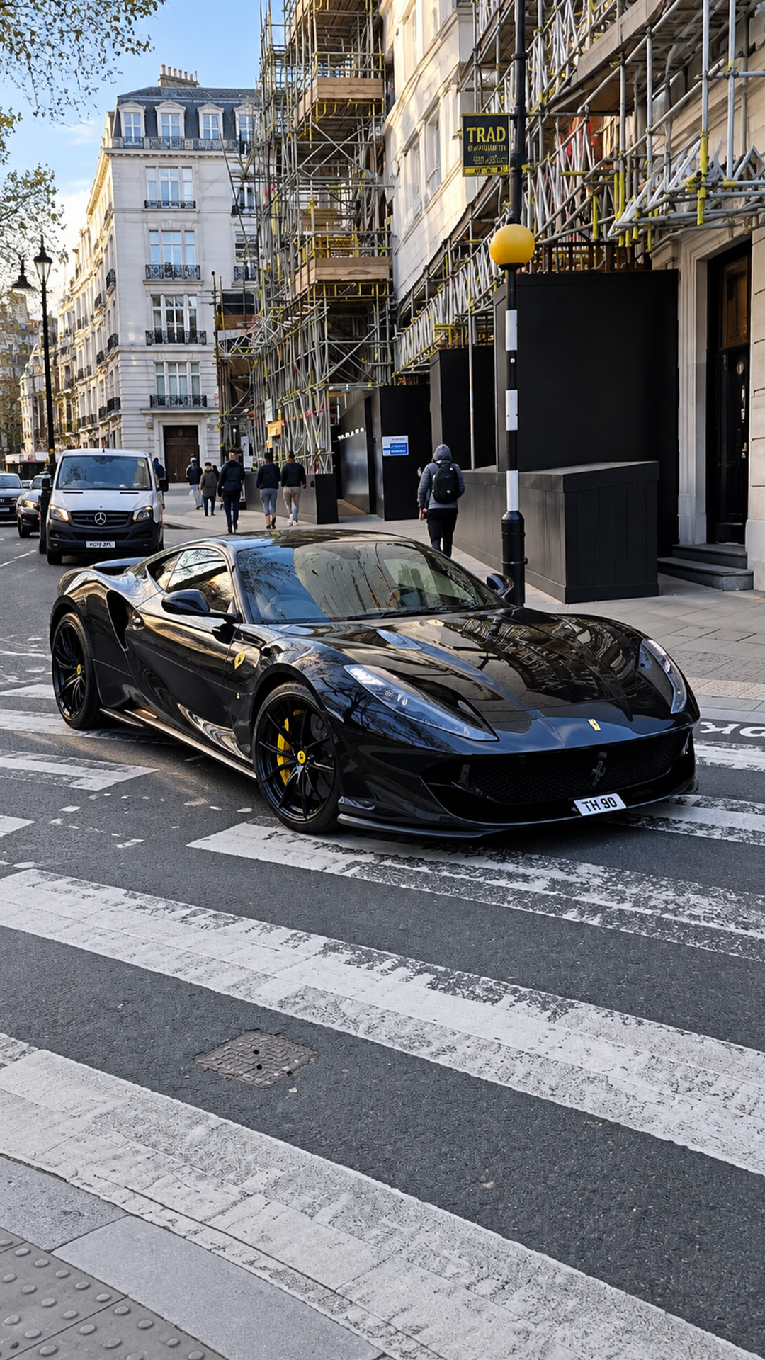 This Ferrari Superfast knows how to make a grand entrance