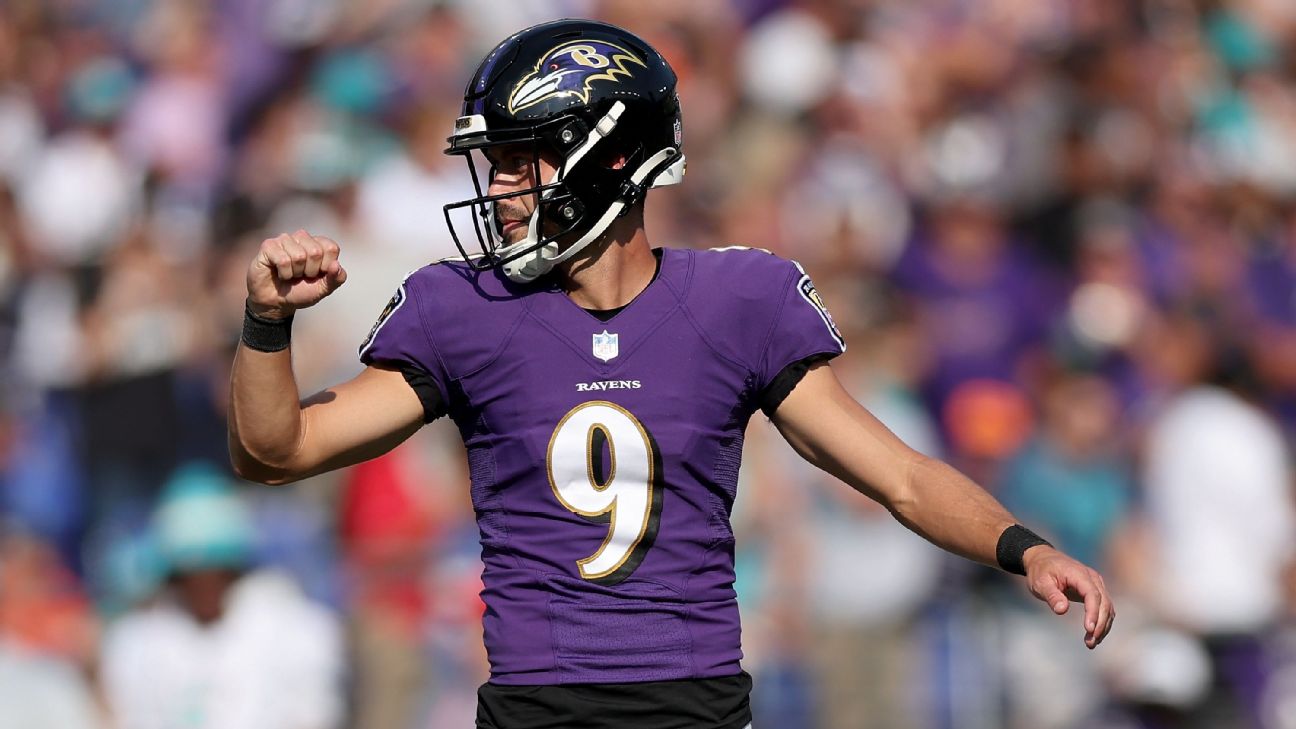 Sources: Chiefs sign former Ravens kicker Justin Tucker to practice squad