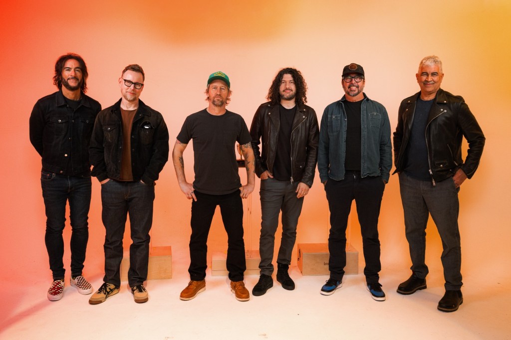 Foo Fighters deliver a blast from the past on 'Kimmel': Watch