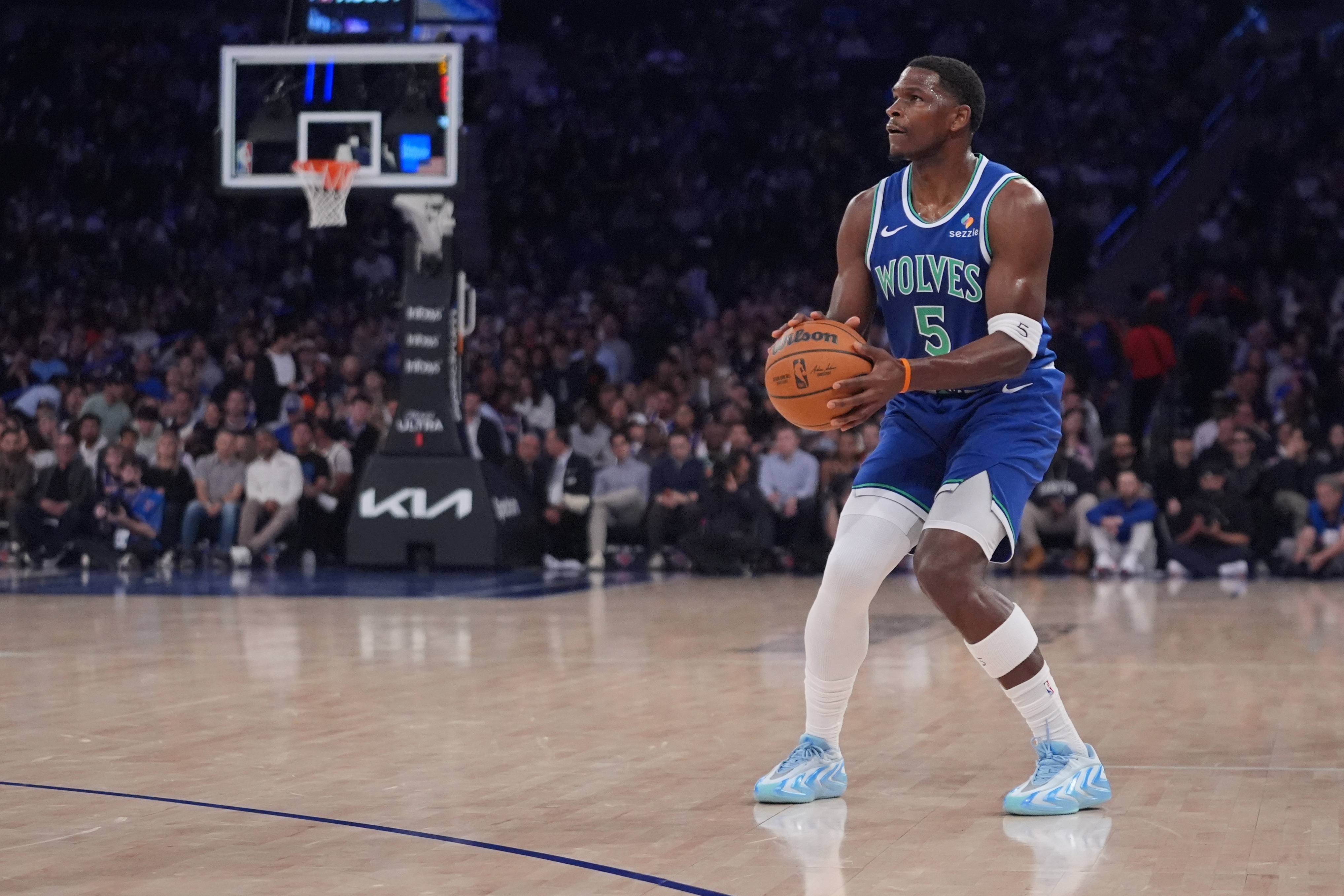 NBA, Anthony Edwards infortunato: verrà operato