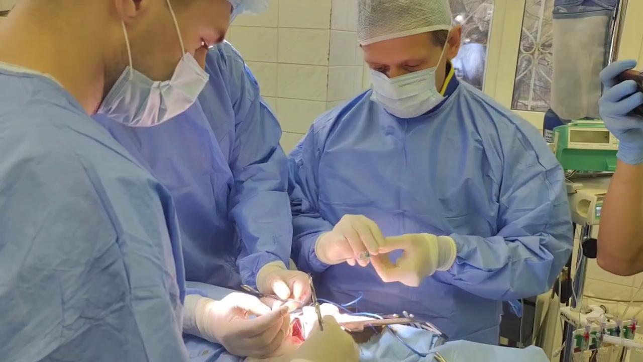 Russia: Operating room at Meshalkin National Medical Research Centre in ...