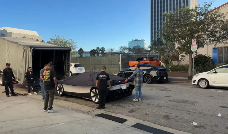 The world's first Tesla Roadster that was used in reveal has already ...