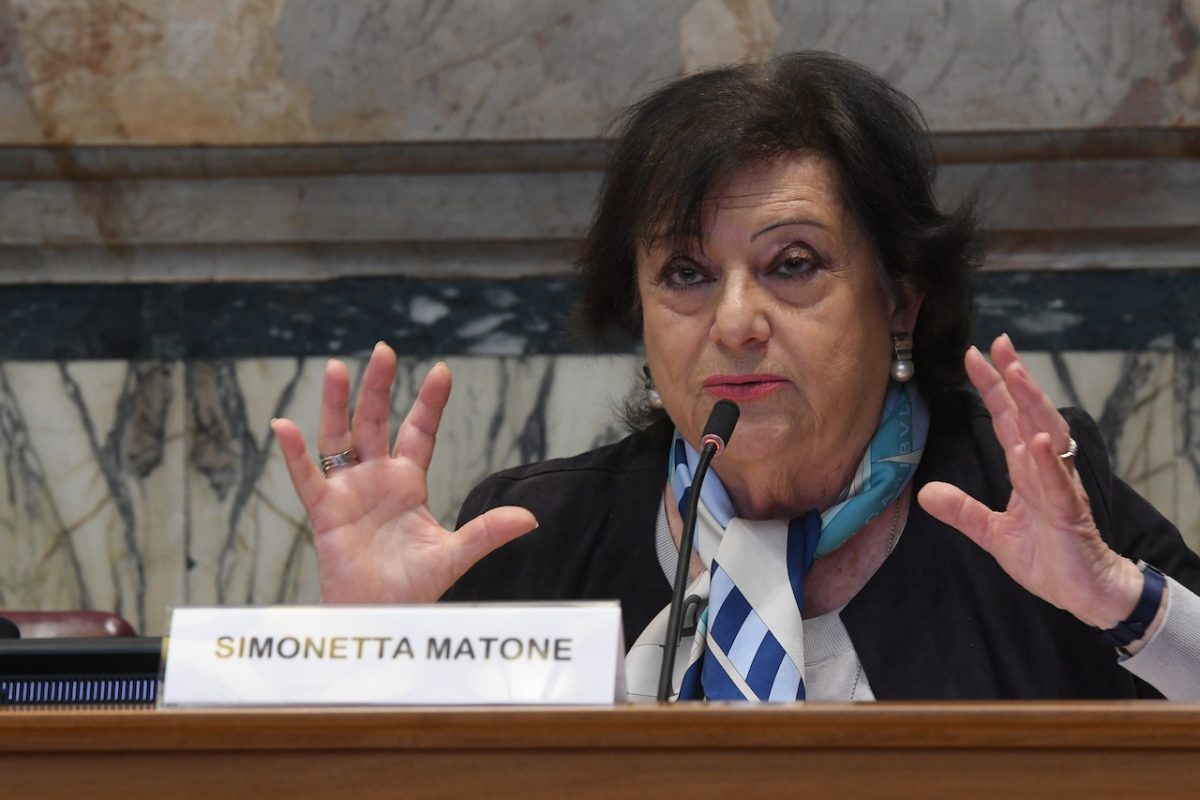 Matone per la presidenza Rai, Vespa con Novartis e le altre pillole
