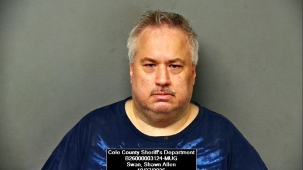 Convicted sex offender charged with possessing CSAM, held in Cole ...