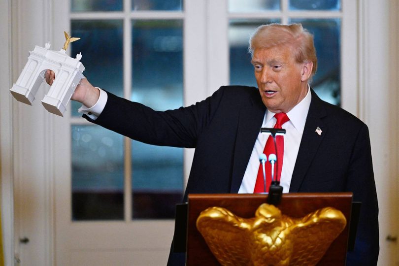 Trump's triumphal arch shadow would fall over Arlington Cemetery and DC ...