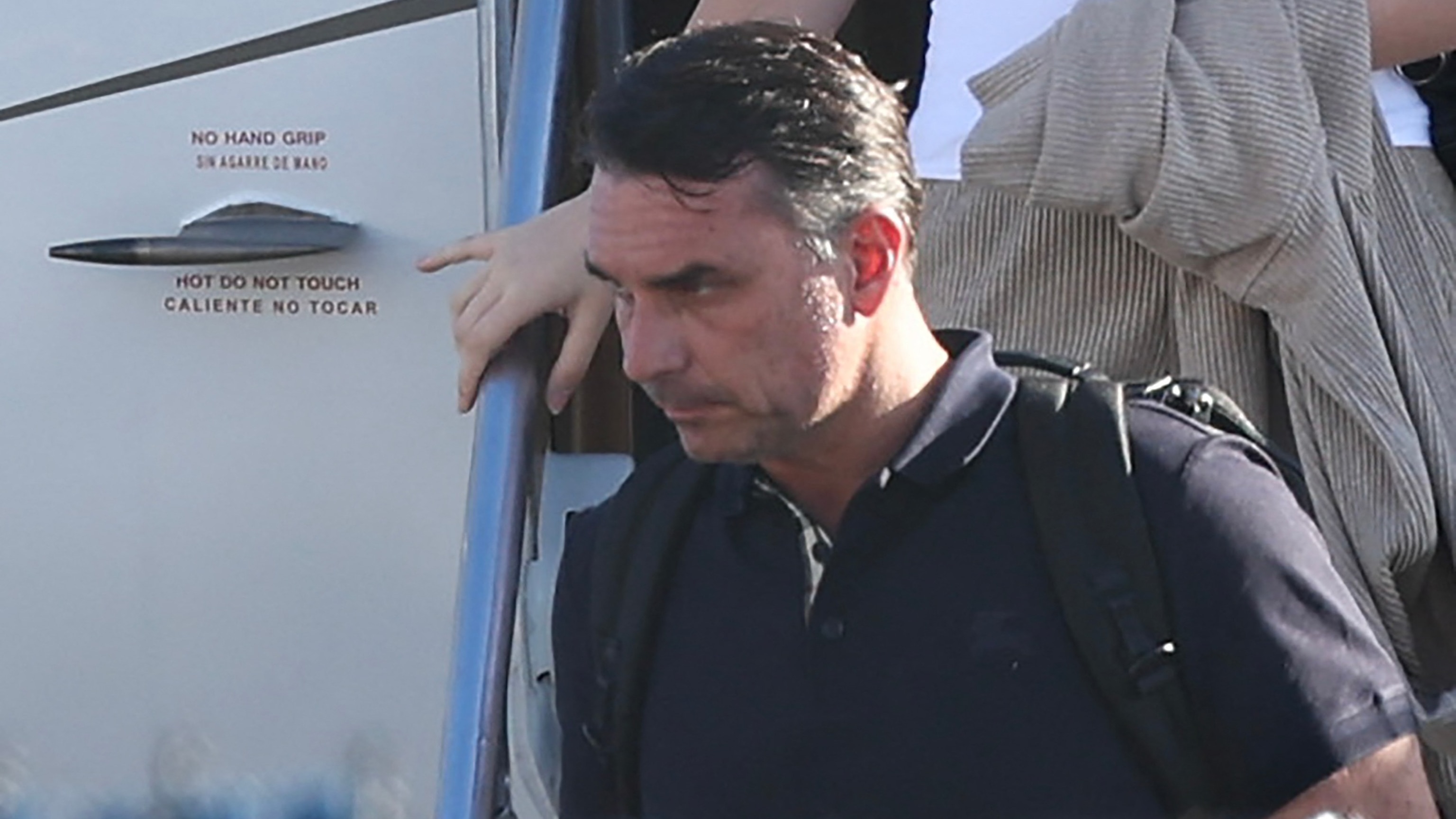 Flavio Bolsonaro arrives in the US after fleeing Brazil following election defeat