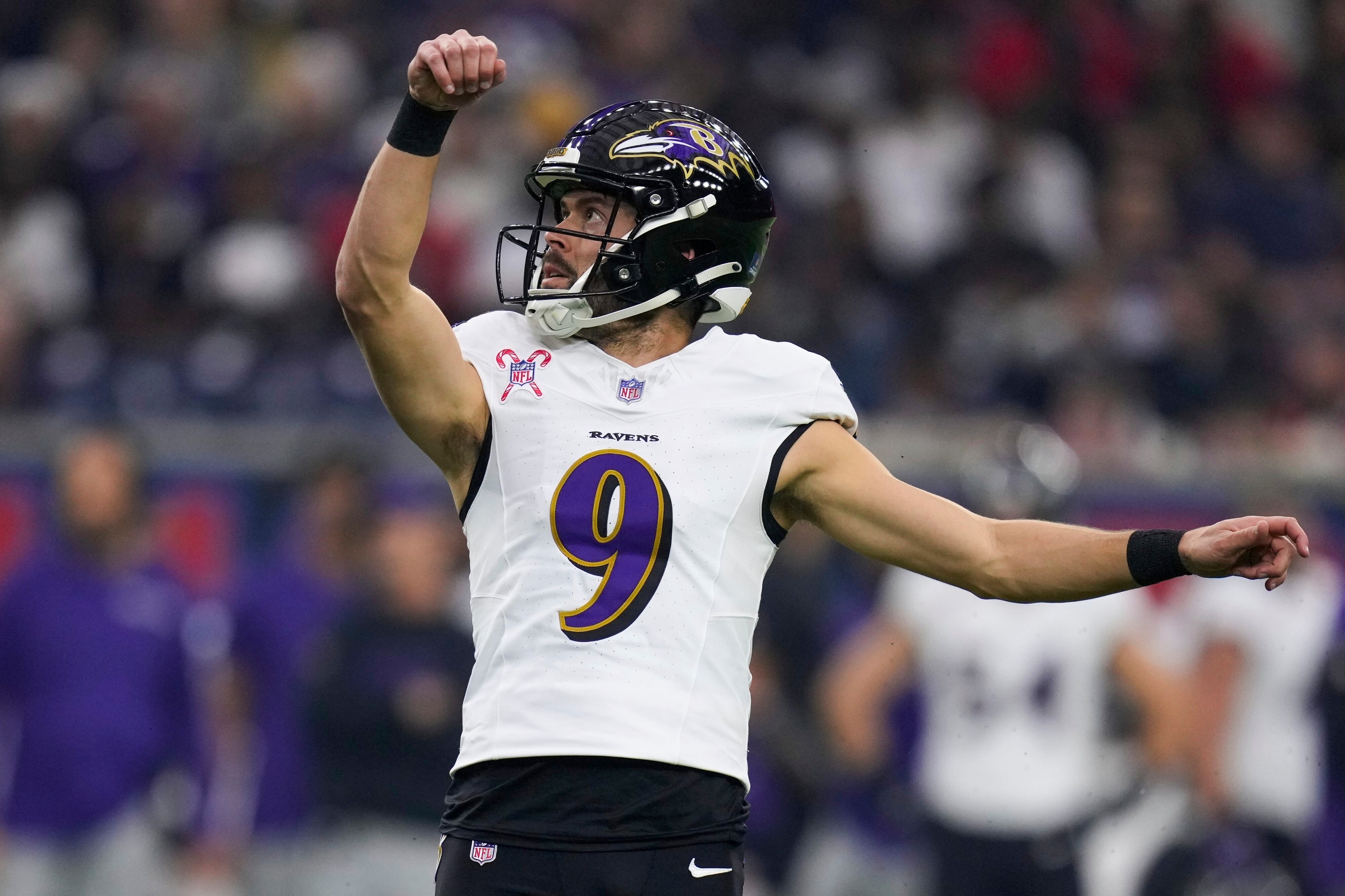 Chiefs sign former All-Pro kicker Justin Tucker as Butker’s struggles ...