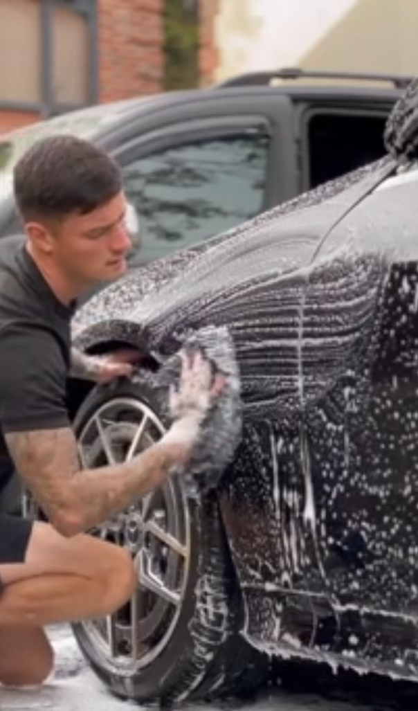 How proper washing techniques improve a car's finish