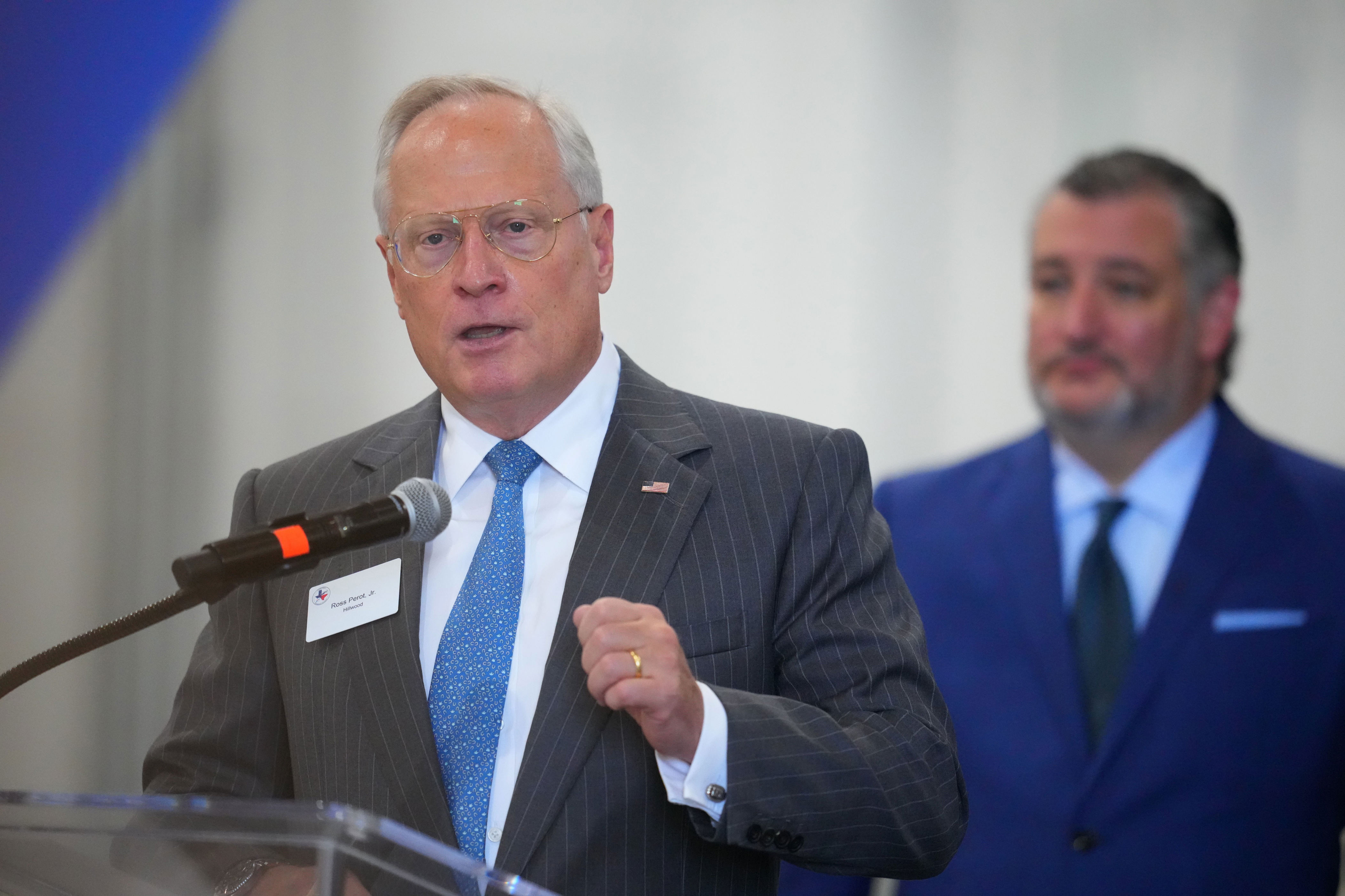 Ross Perot Jr. issues warning on sites for data centers