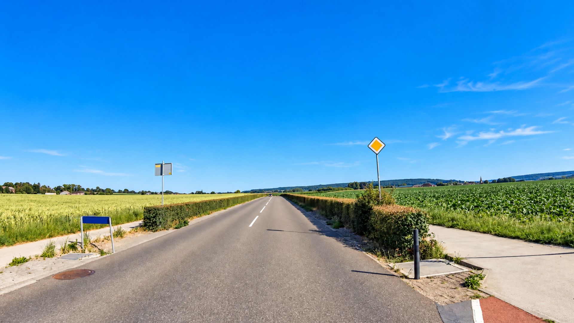 How far do these quiet roads stretch through Dutch farmland?