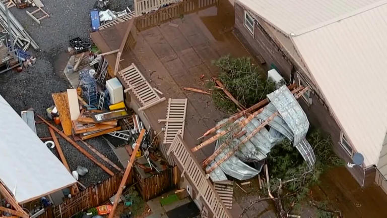 Tornado-damaged Overgaard leans on volunteers, community as recovery ...