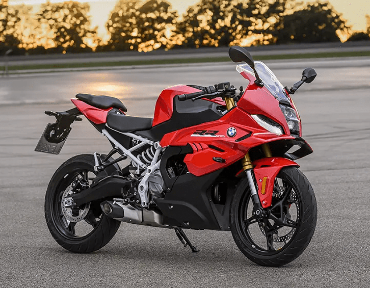 BMW F 450 RR: la nuova supersportiva per patente A2