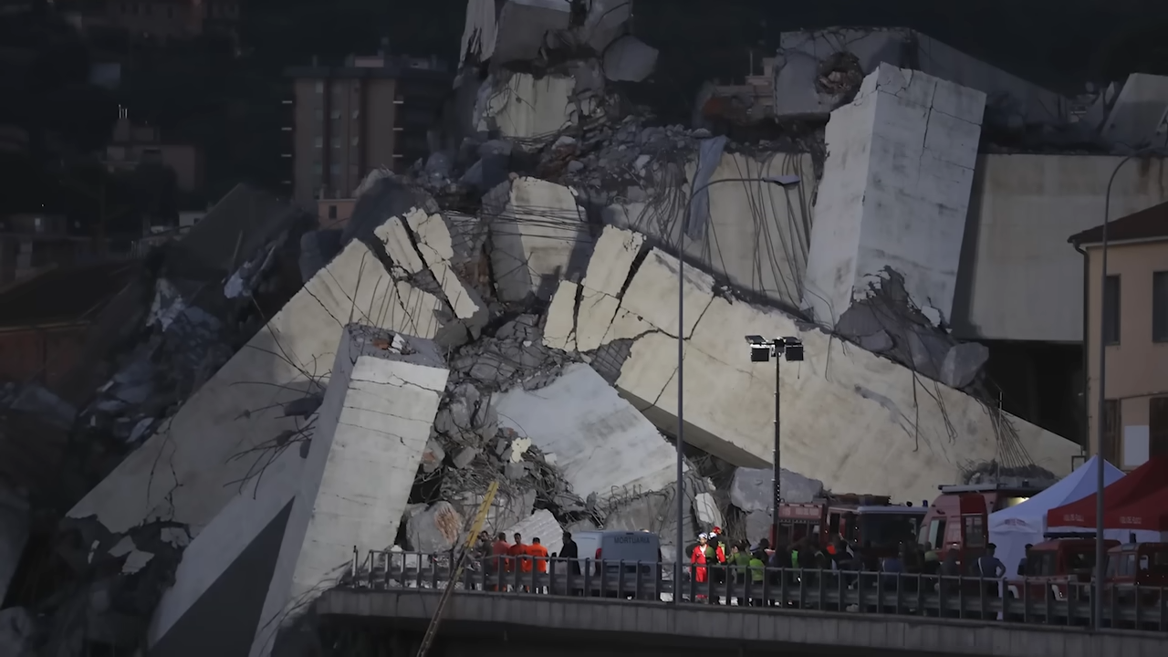 The day an Italian bridge collapsed - dozens of vehicles fell 148 feet