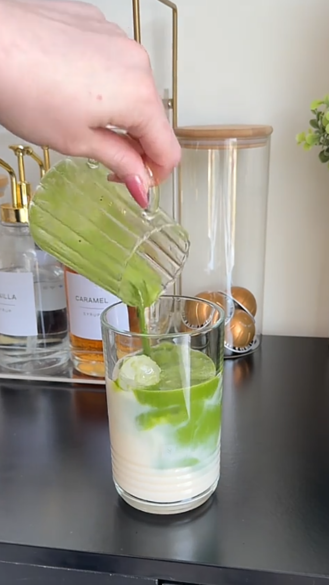 How to make a matcha cracking latte at home
