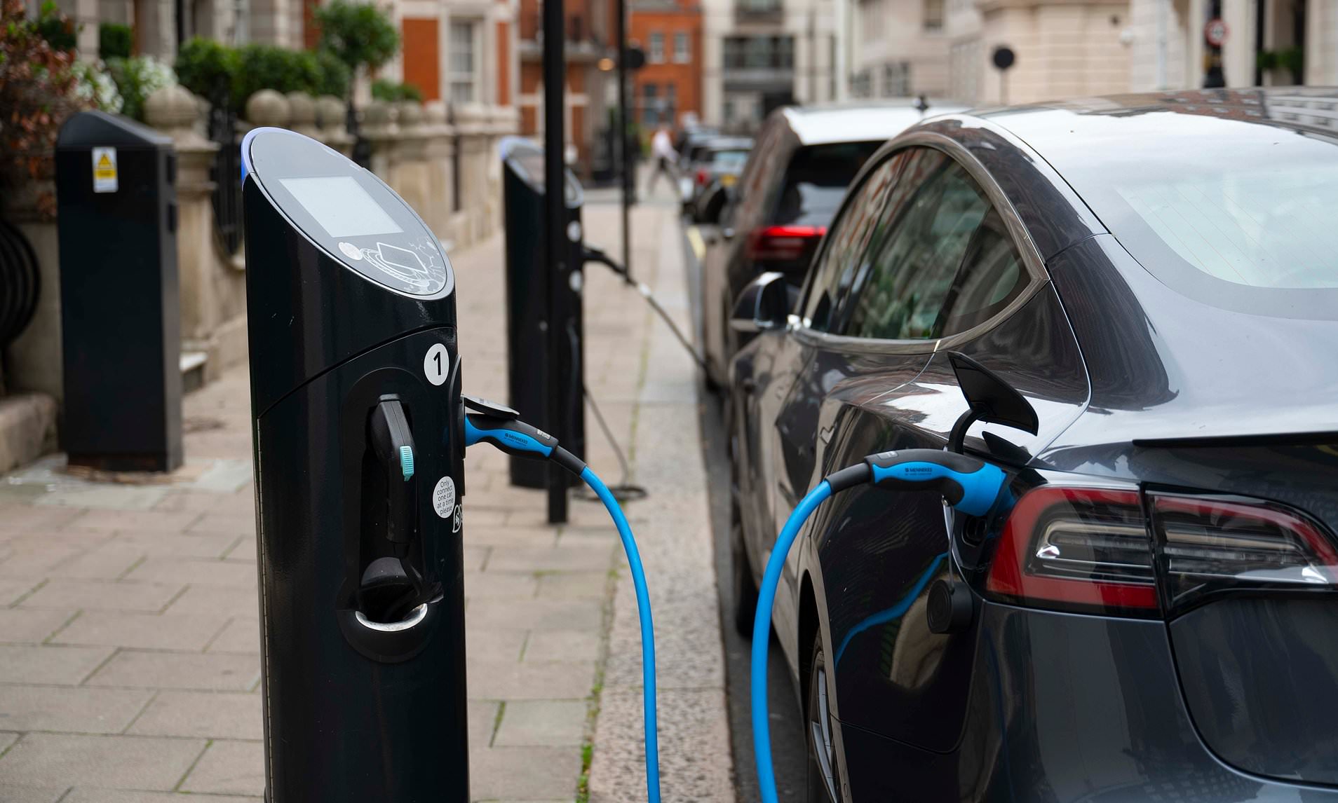 Chancellor's bid to tackle higher public EV charging costs falls short