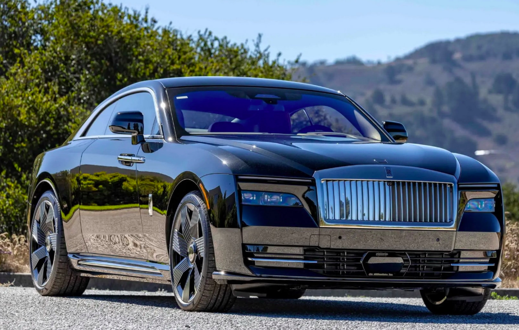 Il revend sa Rolls-Royce Spectre après seulement 2 900 km et perd plus ...