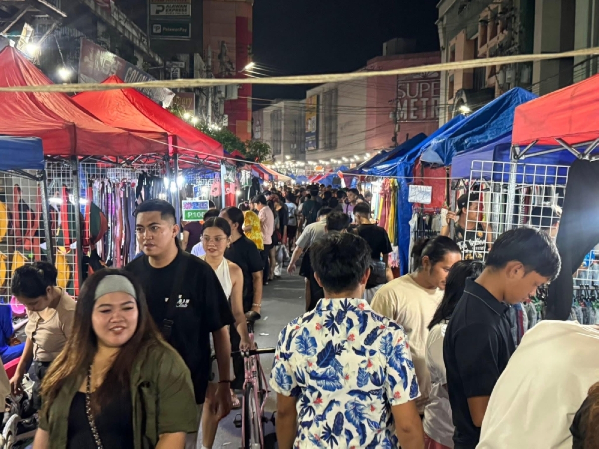 Archival fined over night market lapses