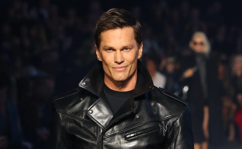 Tom Brady and Candice Swanepoel are reportedly dating after keeping ...