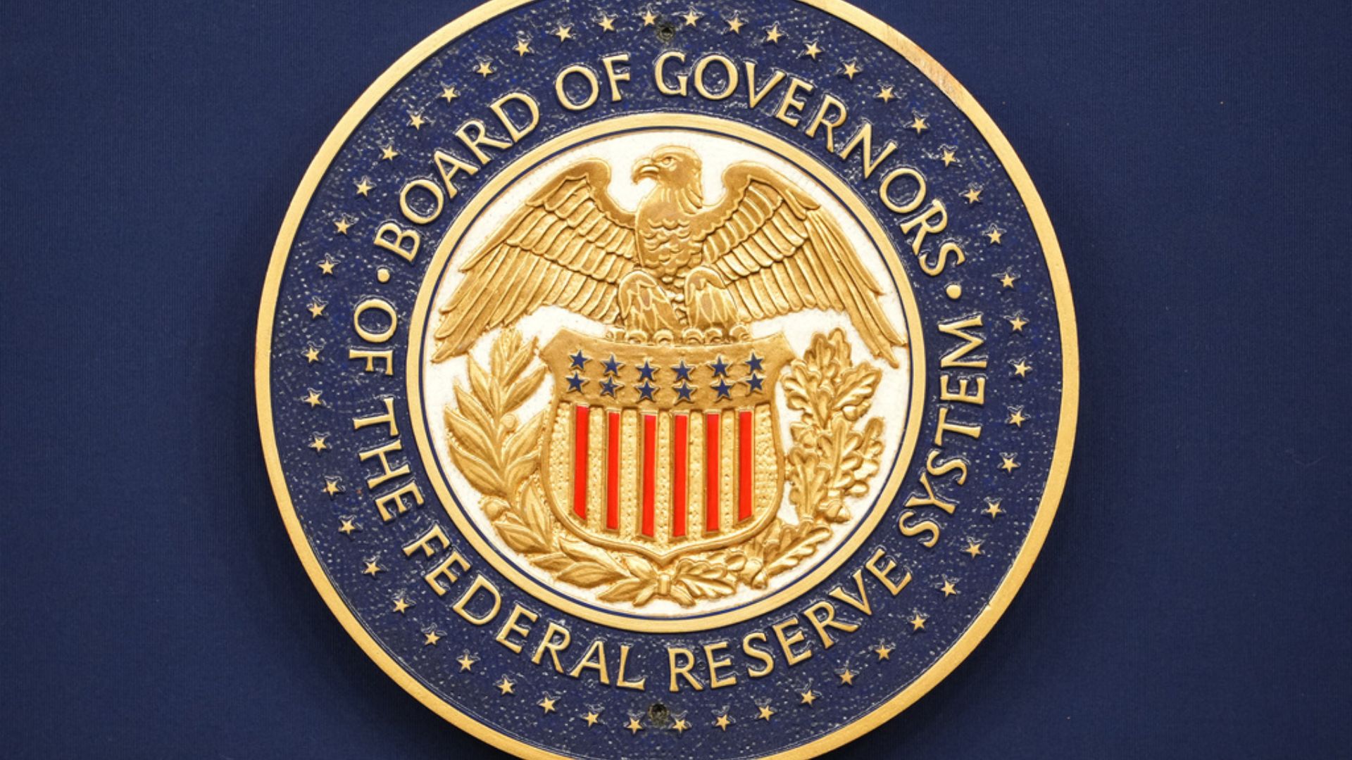 Federal Reserve keeps rates unchanged despite elevated inflation