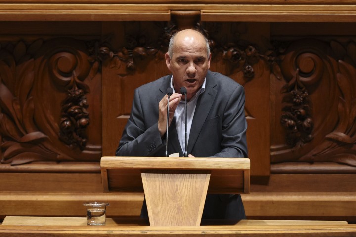 PCP acusa governo de agravar problemas com 