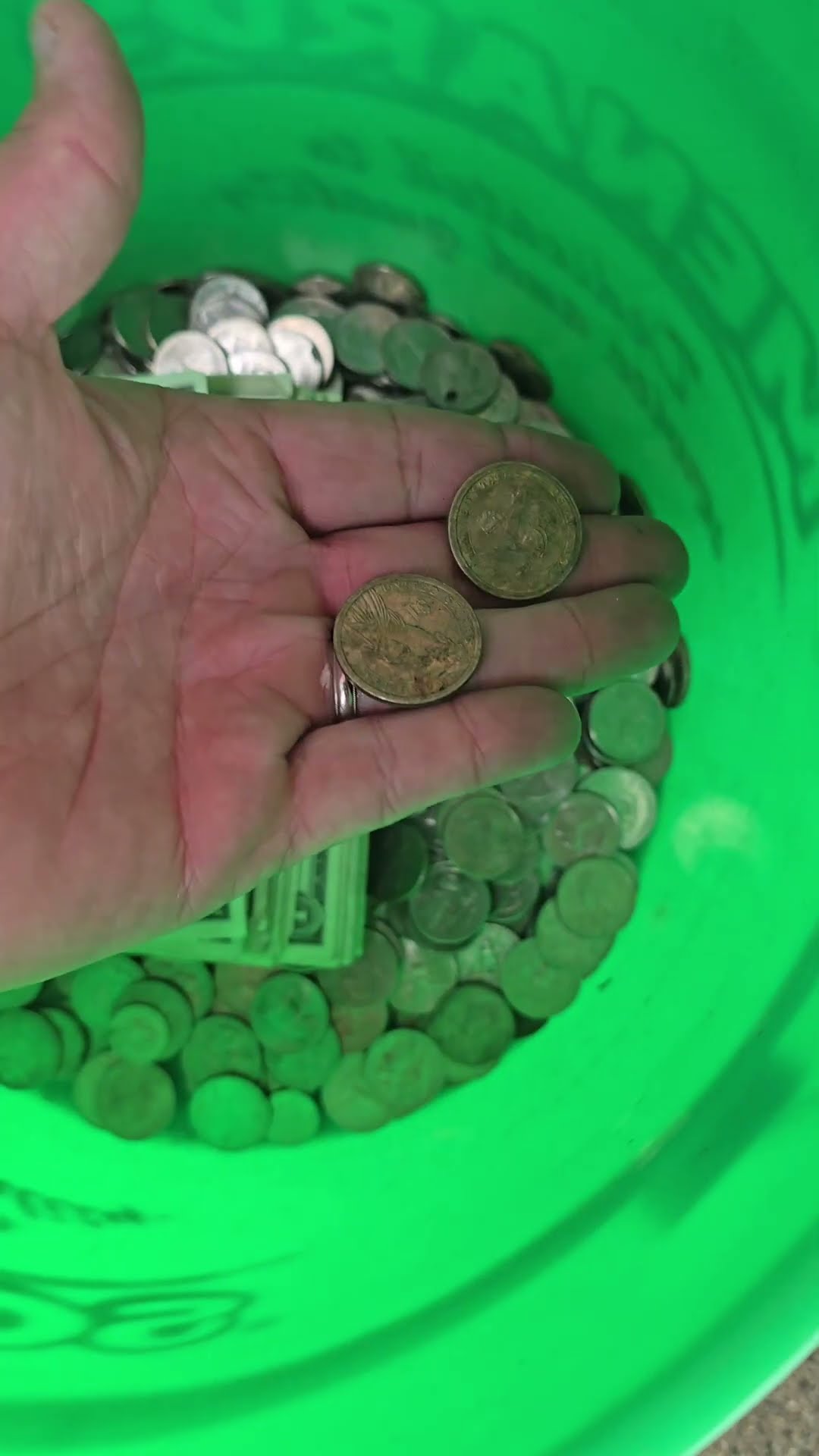 Weekend vending machine cash collection