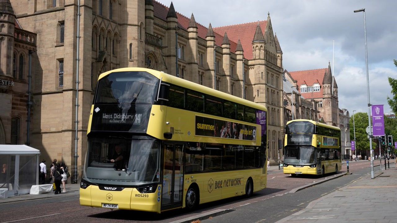 Extra security planned on buses as 200,000 kids can soon apply for free ...