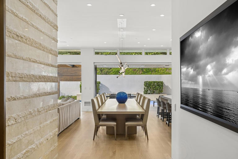 Exclusive: Inside an $11 million, fully furnished Corona Del Mar home ...