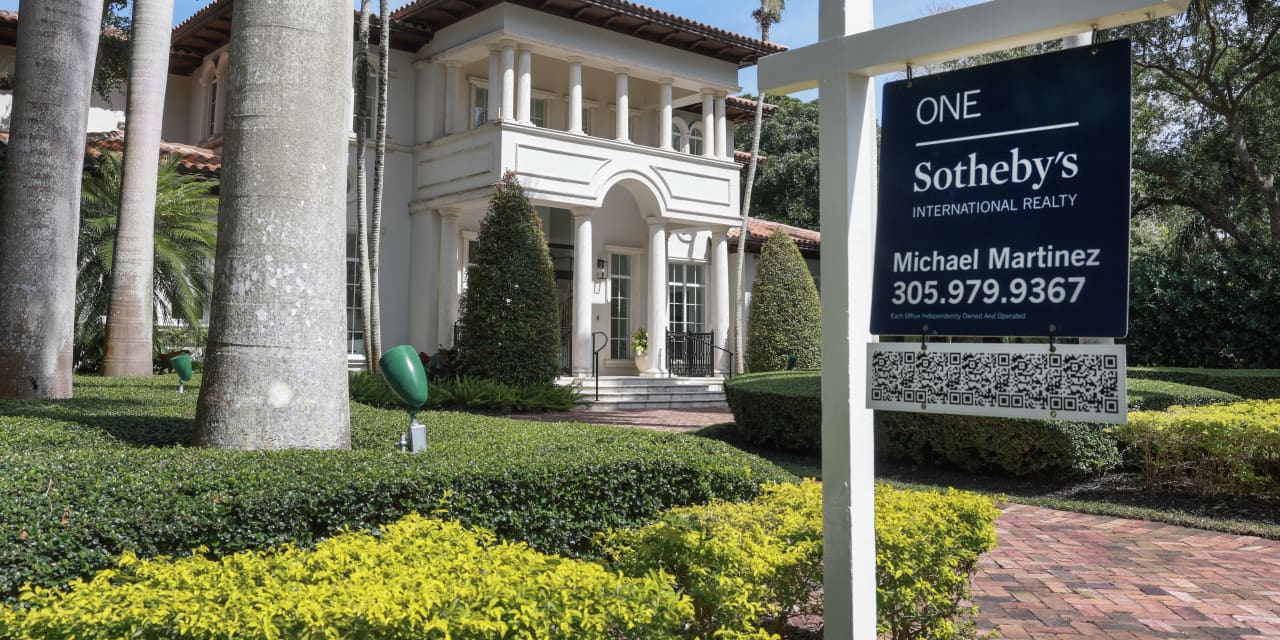 3 reasons home prices keep going up, even though fewer people are buying