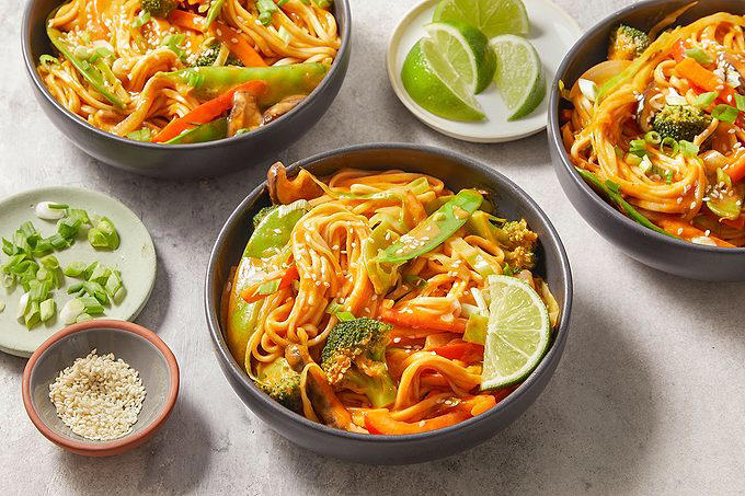 One-dish red curry noodles