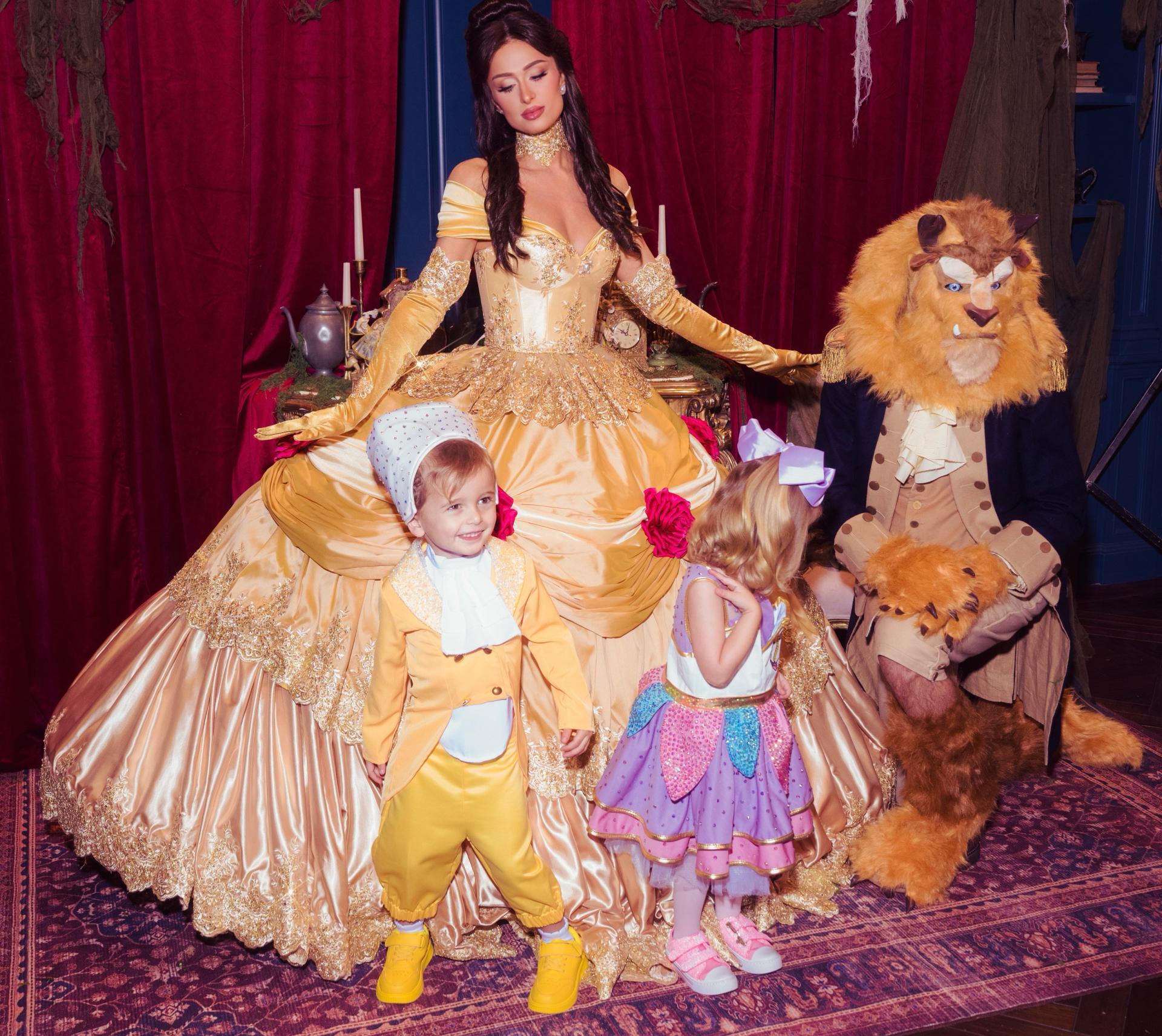 Paris Hilton divides fans with Beauty and the Beast family Halloween ...
