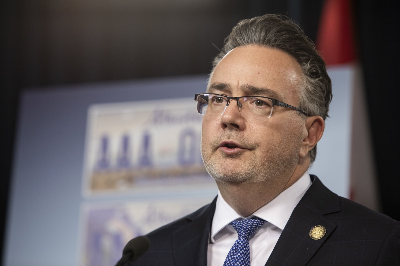 Alberta tables bill for more consumer protection on cars, electronics ...