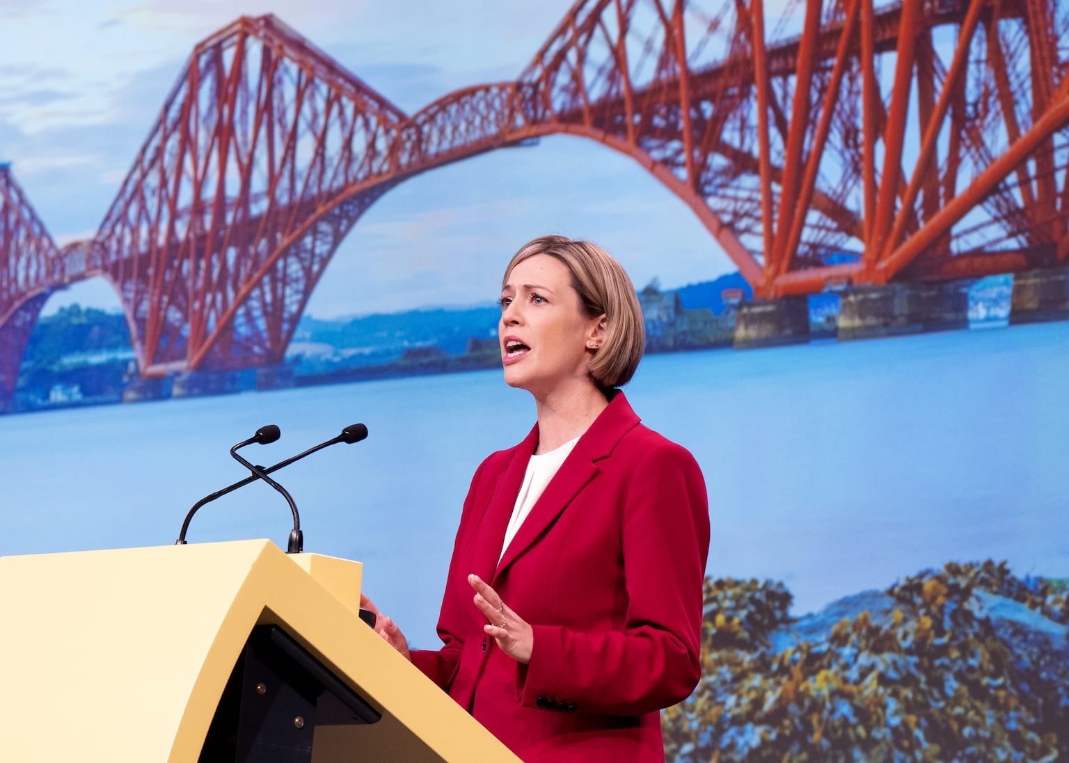 Scottish government to pass on £100 energy bill payment