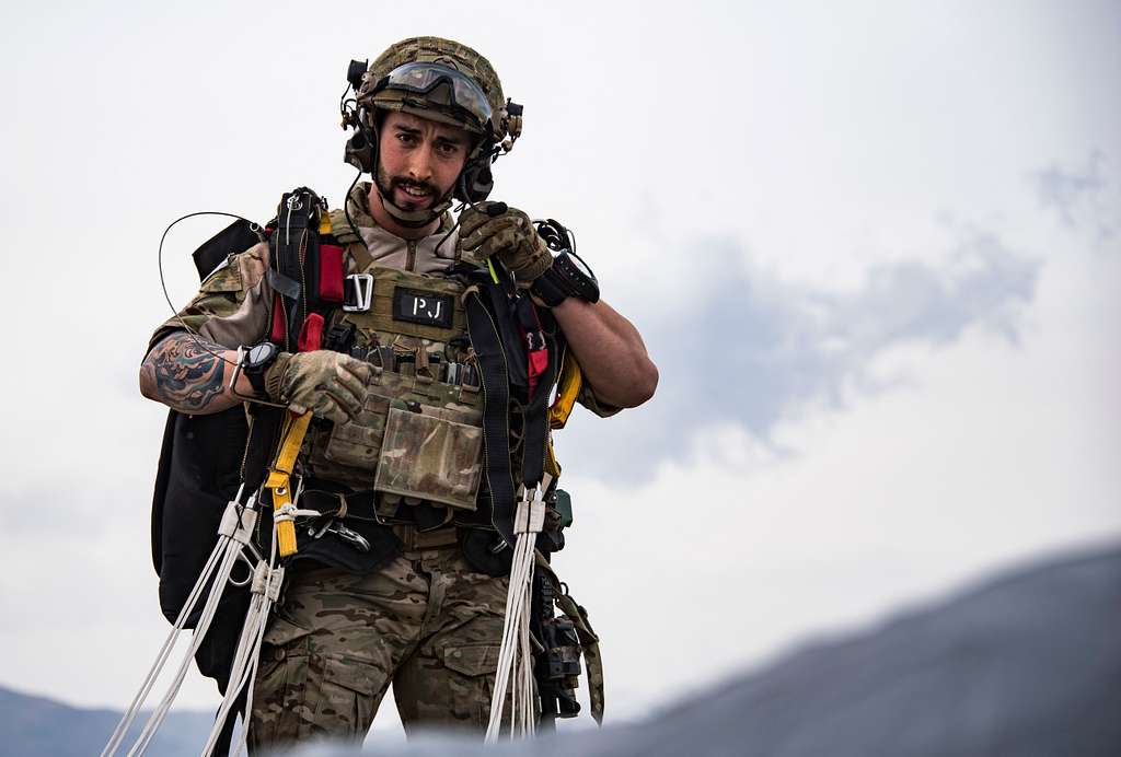 5 Air Force pararescue training facts that shock most Americans