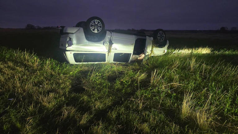 Minnesota Senate candidate injured in rollover crash