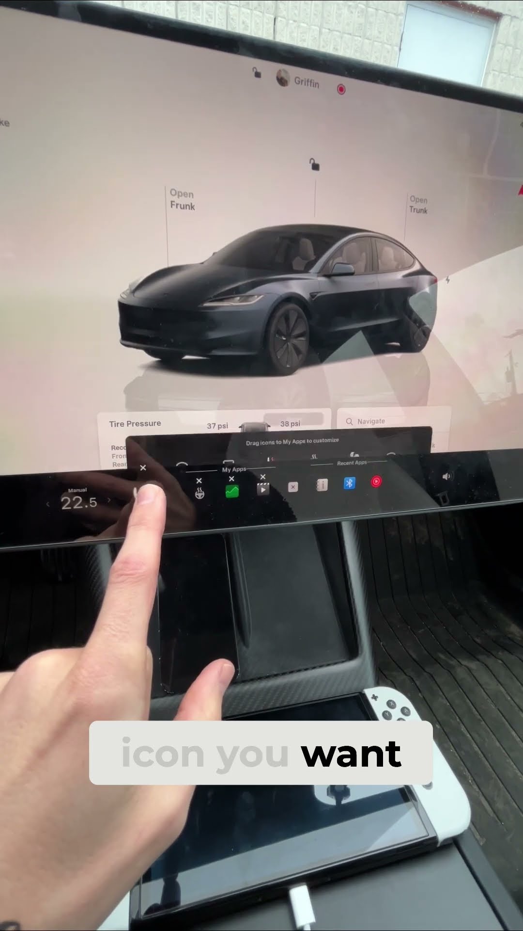 Customize your Tesla's dock icons!