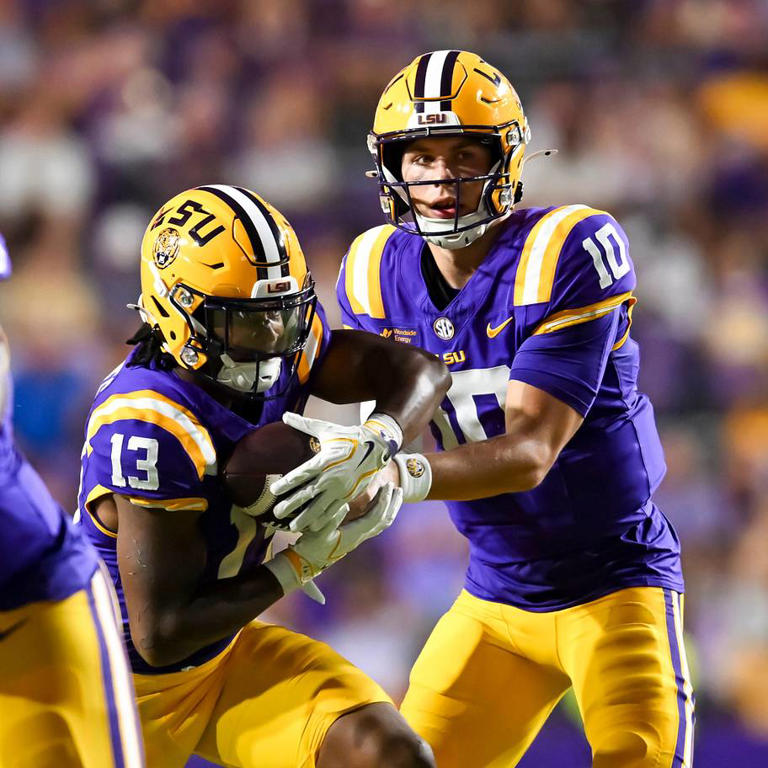 Sam Leavitt faces his biggest challenge yet against Alabama