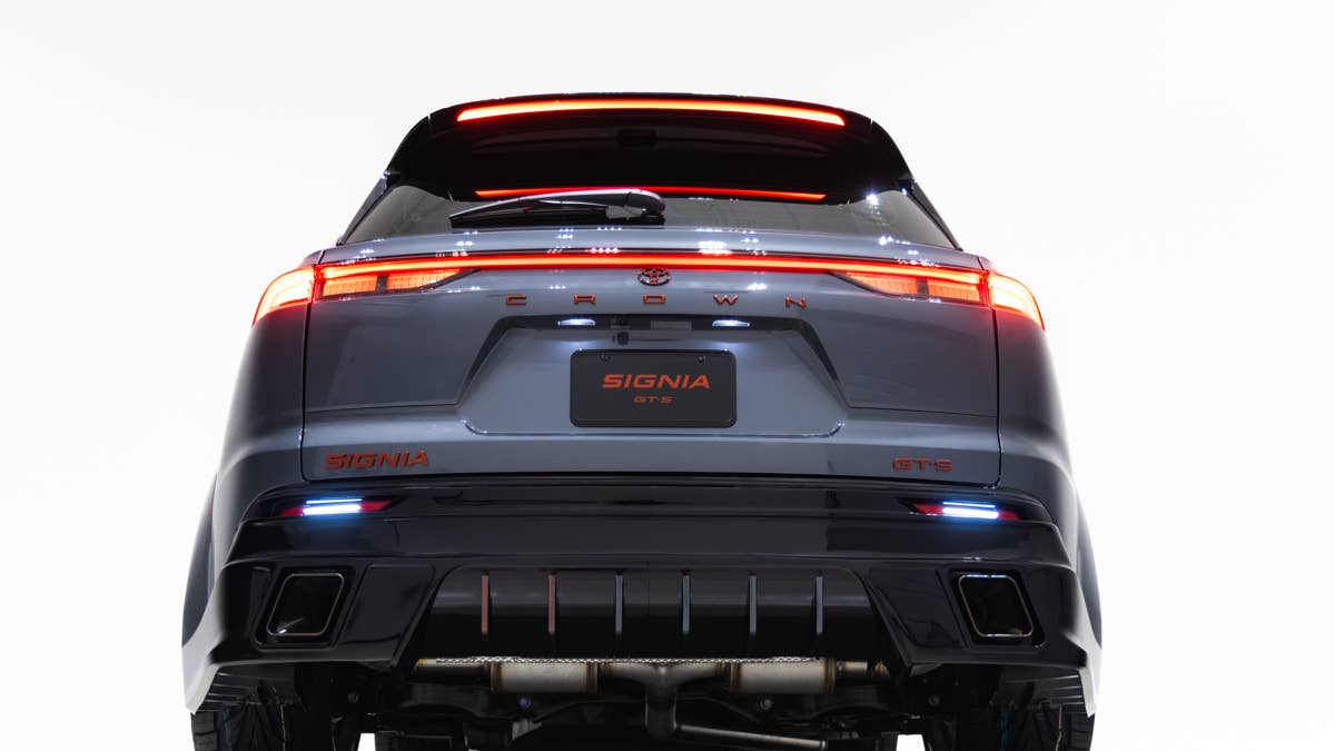 Toyota Crown Signia GT-S drops nearly 5 inches for SEMA